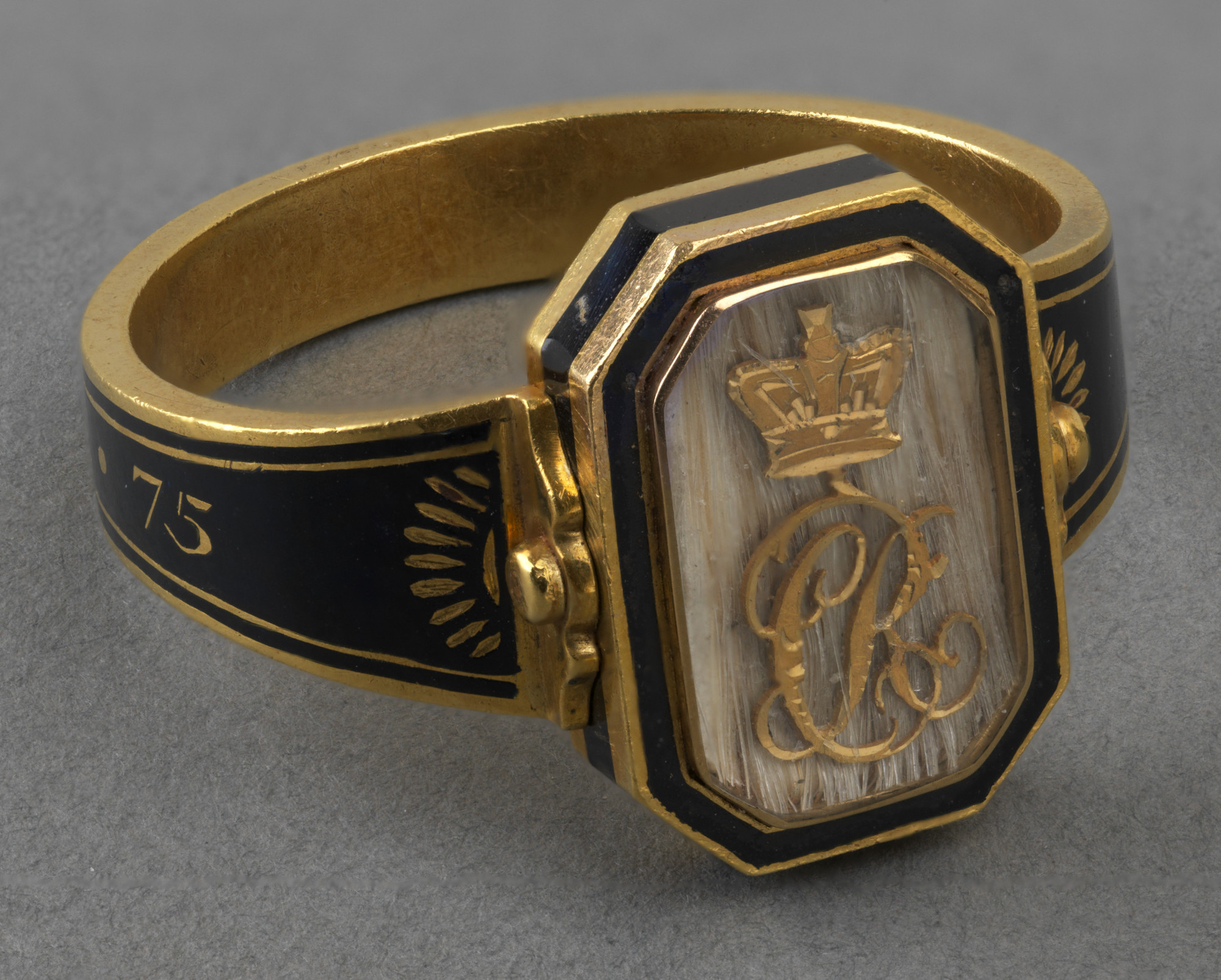 Перстень печатка Царская медь 19 век